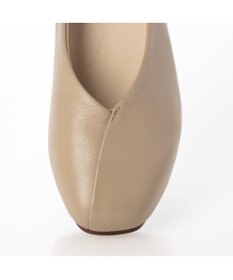 ing <ing>Vカットフラットパンプス