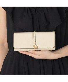 LANVIN en Bleu カルノ かぶせ長財布