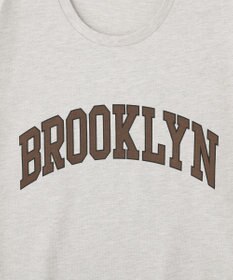 AMERICAN HOLIC BROOKLYN ロゴTシャツ