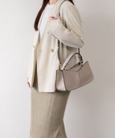 INTER-CHAUSSURES 【LORISTELLA】Vカットレザー２WAYハンドバッグ