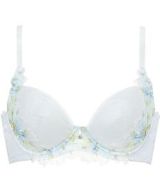 Wing Wing Lesiage　【2820シリーズ】　ブラジャー　脇すっきりの着やせシルエット　背中の段差軽減　ウイング／ワコール　PB2821