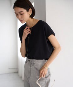 UNFILO BEAUTY FORM フレンチスリーブTシャツ