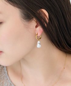 Phoebe <オンワード限定セット>3連ビーズパールネックレス×バランスバロックパールフープイヤリング