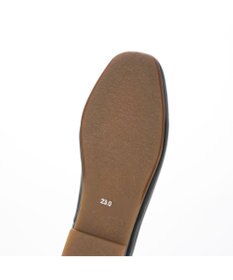 ing <ing>【サスティナブルシリーズ】Vカットフラットパンプス