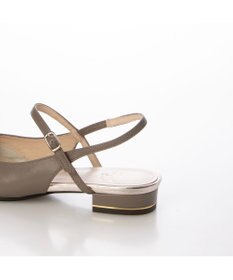 Riz raffinee バックストラップパンプス