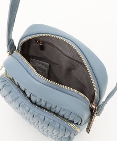 LA BAGAGERIE ランダムプリーツショルダーバッグ タテ