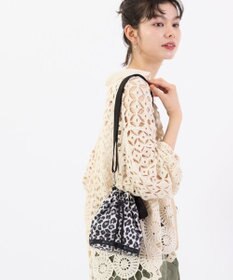 LeSportsac DRAWSTRING BUCKET XBODY/ニュートラルレオパード