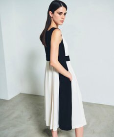 GRACE CONTINENTAL ラインバイカラードレス