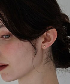 Phoebe 【金属アレルギー対応】プチシャイニングピアス　ゴールド/サージカルステンレス