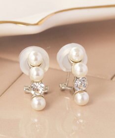 Phoebe 〈シリーズ累計販売15000点突破！〉〈痛くないシリーズ〉ノーブルパールシャインエアリーイヤリング シルバー