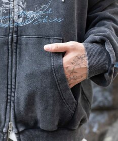 WEGO 【ユニセックス着用ITEM/MLサイズ展開】パウダーブリーチグラフィックZIPパーカー