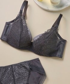 une nana cool さあわたし レース 脇高ブラジャー