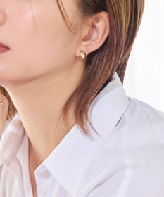 Phoebe 【金属アレルギー対応】オーバルフープスナップイヤリング　シャンパンゴールド