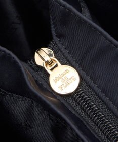 Maison de FLEUR リボンチャーム付き3ルームトートバッグ