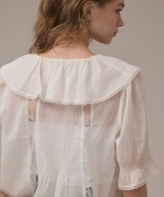 GRACE CONTINENTAL コットンフリルカラーブラウス