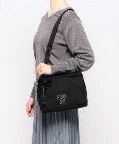 ANNA SUI メリー ショルダーバッグ