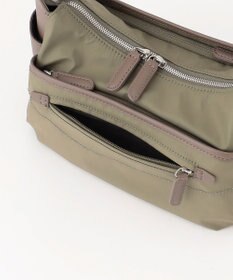 Y'SACCS 【ナイロンタフタ×リサイクルレザー】デイリーポシェット