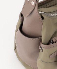 Y'SACCS 【ナイロンタフタ×リサイクルレザー】デイリーポシェット