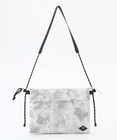 JOSEPH ABBOUD MOUNTAIN 【軽量/ECO撥水】エンボスプリント サコッシュ