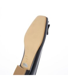 Riz raffinee <Riz raffinee>モチーフ金具付バレエパンプス