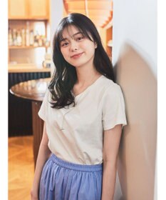 earth music&ecology ＶネックＴシャツ（汗じみ防止）