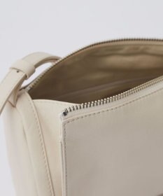 russet ソフトレザーロールショルダーバッグ(CE-1661)