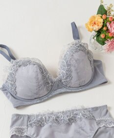 Wing 【マッチミーブラ】　ノンワイヤー　ブラがわたしに合わせてくれる　しめつけない快適な着用感　ウイング／ワコール　KB2070