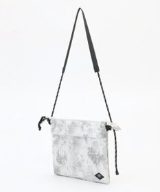 JOSEPH ABBOUD MOUNTAIN 【軽量/ECO撥水】エンボスプリント サコッシュ