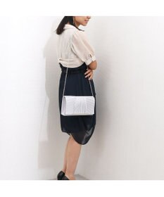 UNBILLION カシュカシュ cachecache / チェーンショルダー付きクラッチバッグ