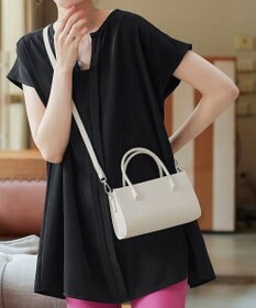 Tiaclasse 【本革】ショルダーストラップ付きスクエアミニバッグ