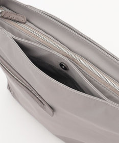 Y'SACCS アシメファスナーポケットショルダー