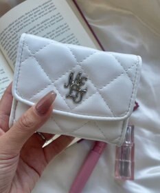 WEGO メタルロゴキルティングウォレット