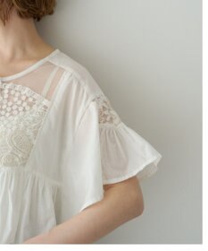 YECCA VECCA 刺繍レースブラウス
