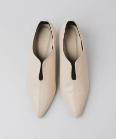 BONTRE 【PRECIEUX JOUET/プレシュウジュエ】Uカットスカルプチャーパンプス