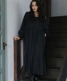 Green Parks ■ＥＳＣＡＲ　デニムピンタックカフスワンピース