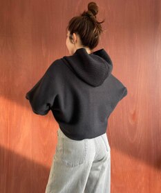 UNFILO ふわふわニット クロップドハイネック