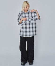 WEGO 【ユニセックス着用ITEM/MLサイズ展開】イラストオンブレチェックシャツ（SS）
