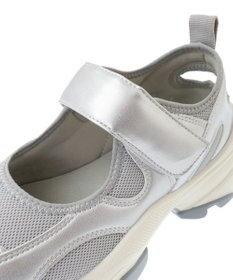 Green Parks ＲＵＰＩＳ．　厚底ベルトスニーカー