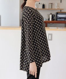 Tiaclasse 【洗える】花柄カットレースフレアトップス