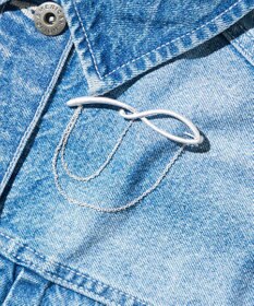 AMERICAN HOLIC ダブルチェーンブローチ