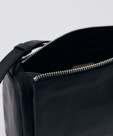 russet ソフトレザーロールショルダーバッグ(CE-1661)