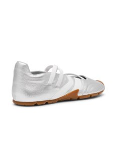 STEVE MADDEN JOISIE クロスストラップフラットスニーカーシューズ