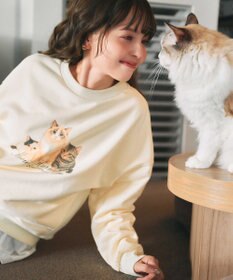 Feroux 【猫カフェMOCHAコラボ】猫ちゃんプリント トレーナー