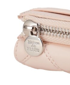 Maison de FLEUR リボンビジューキルティングウォレット