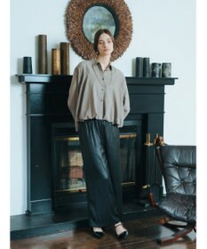 YECCA VECCA グロッシーコーティングサテンパンツ