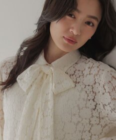 組曲 S 【WEB限定】フラワーラッセルレースシャツライク ブラウス