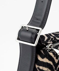 ICB スクエアワンハンドル バッグ