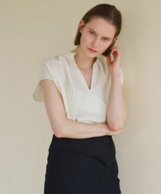 BEIGE， 【イージーケア】BATEAU / Vネック ギャザーブラウス Ecru