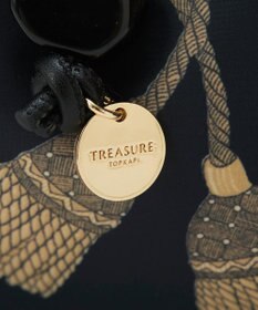 TOPKAPI 【TREASURE TOPKAPI】【アップデート】マイルドサテン スカーフ柄 巾着 ショルダートートバッグ