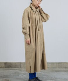 muuc 〈多彩な着方が叶う〉〈衿立て＆衿折り〉〈遠州織物の工場で織られた上質なコットン生地〉リボン紐付き多様衿 シャツワンピース